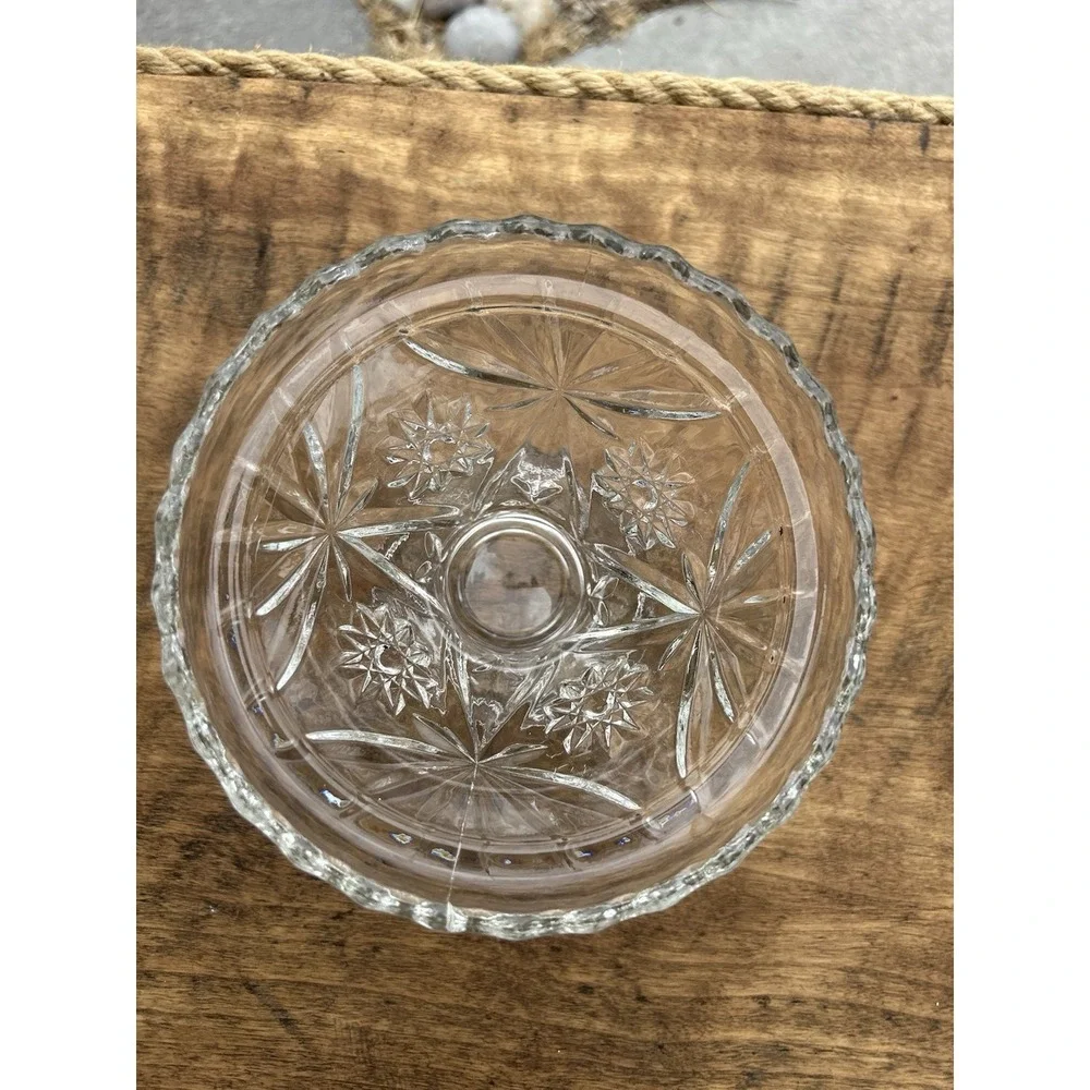 Vintage Clear Pressed Glass Footed Compote Starburst Daisy Candy Dish 5